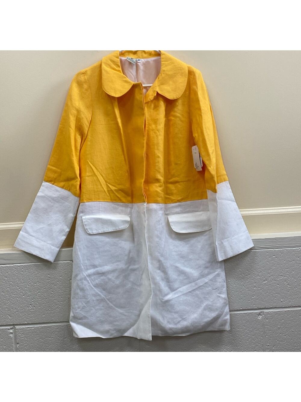 Jessica Taylor NWT medium linen yellow and white 1/2 button front jacket